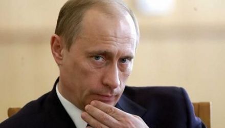 Potrivit poliţiei, 25 de persoane care purtau haine militare negre au fost reţinute.
