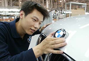 Producţia de automobile în China a "explodat" în ultimele două decenii