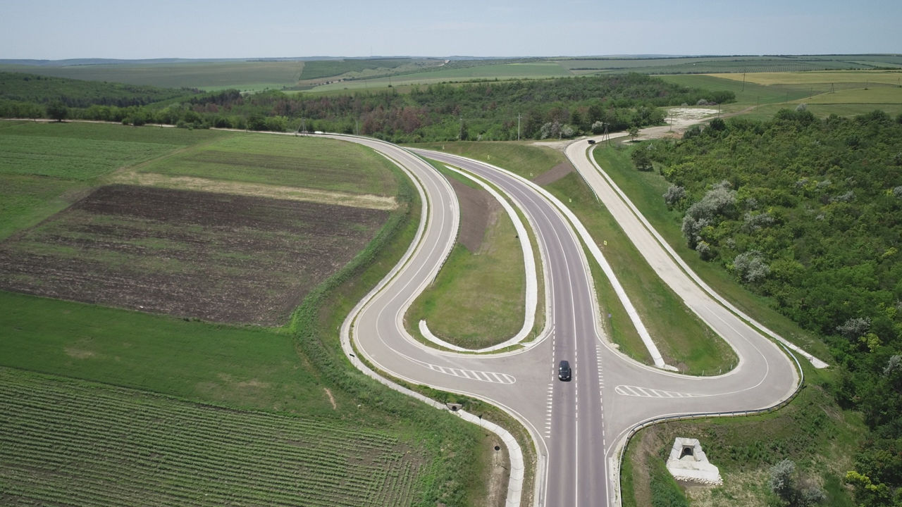 В Молдове завершены работы на одном из участков дороги R26.