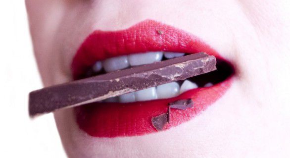 Pentru o dantură frumoasă şi un zâmbet strălucitor, stomatologii ne recomandă să evităm anumite alimente şi băuturi.