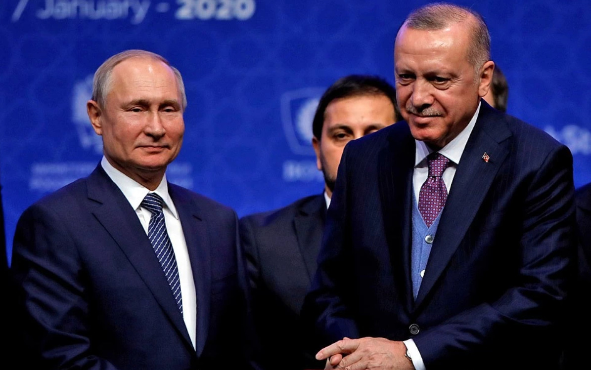 Путин и Эрдоган призвали прекратить огонь в Ливии начиная с 12 января.