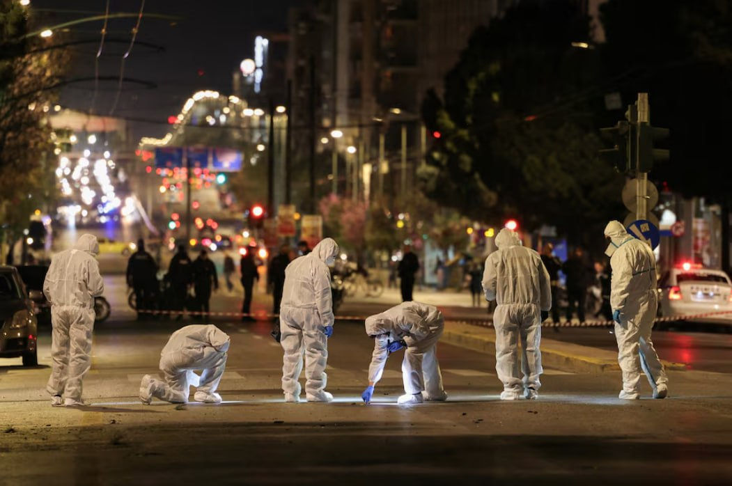 O bombă a explodat în fața biroului unei companii naționale feroviare din Atena.
