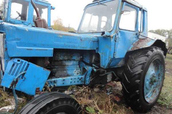 В Рыбнице женщина подожгла трактор бывшего супруга.
