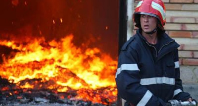 Focul le-a stricat distractia. O sauna din sectorul Ciocana al capitalei a luat foc in aceasta dupa-amiaza.