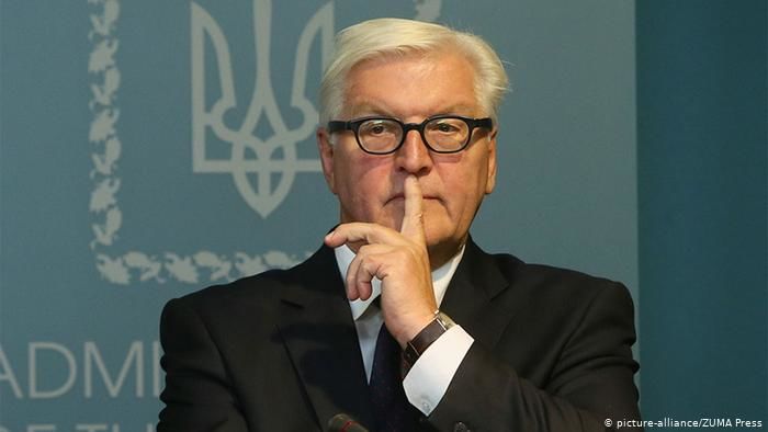 Штайнмайер отверг критику своей "формулы".
