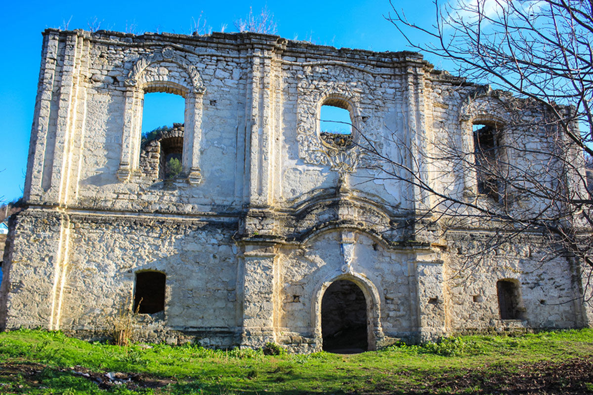 Guvernul sprijină restaurarea monumentelor cu fonduri din Cultură.