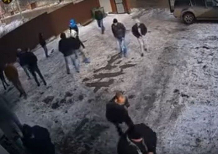Victima – un interlop cu peste zece condamnări, anunțat în căutare. Foto: captura YouTube