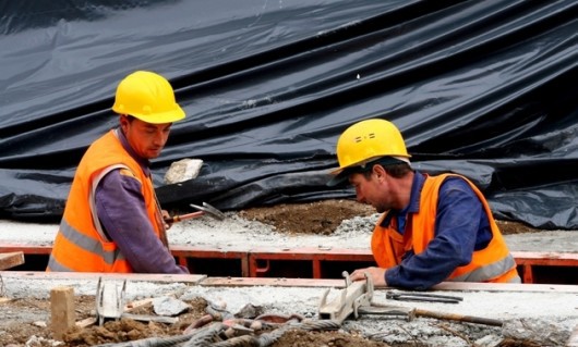 212 muncitori moldoveni au plecat la muncă legală în domeniul construcţiilor în Israel.