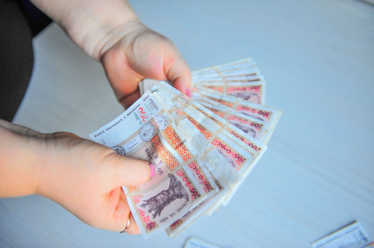 Зарплата остается основным источником доходов жителей Молдовы