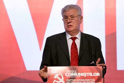 Такой уровень доверия означает только то, что общество ждет продолжения наступления, что оно не видит иной действенной силы.