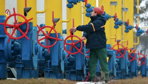 Эксперты: Россия «кран» не перекроет, но и цену не снизит еще 5 лет.