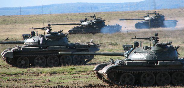 Turcia aduce tancuri la frontiera cu Siria. Foto: fun.bzi.ro