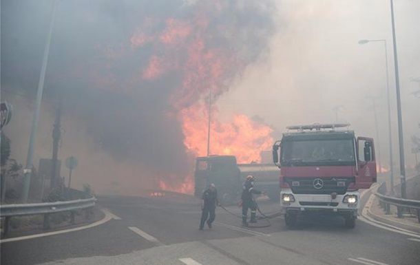 В Греции масштабный лесной пожар.