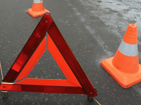 На дороге Комрат-Кантемир водитель сбежал, бросив автомобиль с пьяными пассажирами.