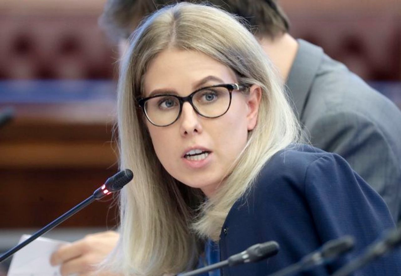 РЕН: Приговоренная к ограничению свободы Соболь покинула Россию.