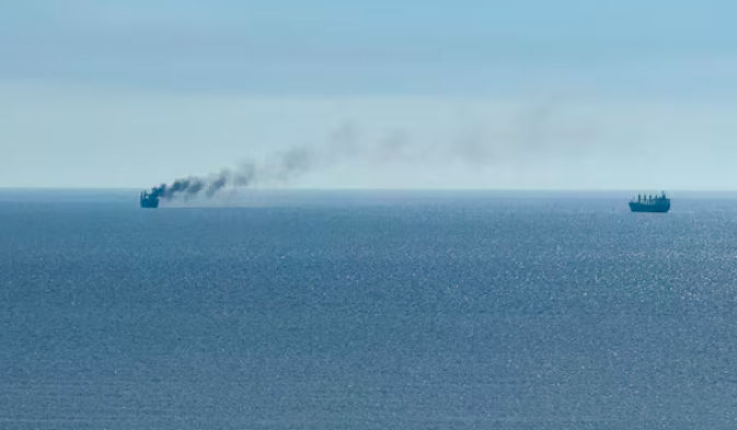 Атаки в Чёрном море ударили по мировым поставкам зерна и нефти. Фото: Reuters/Victor Sayenko
