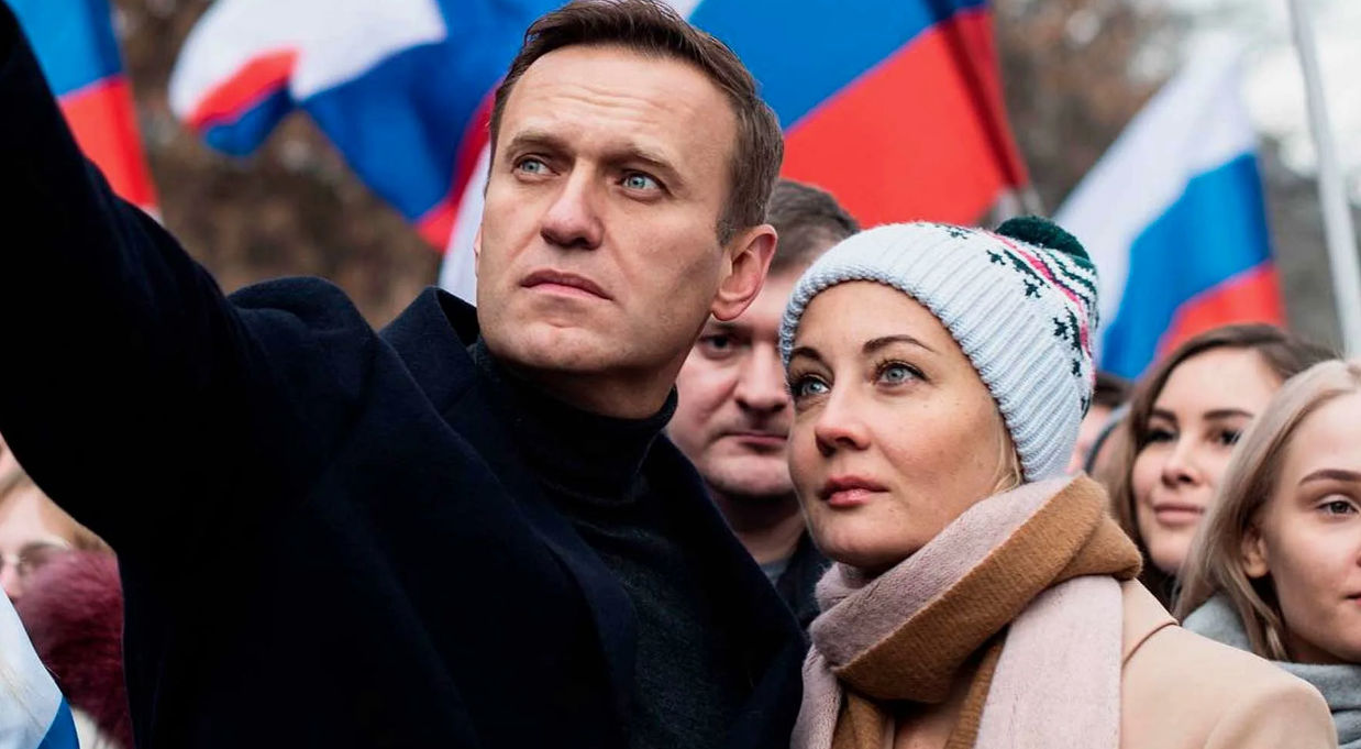 Алексей и Юлия Навальные стали лауреатами "Премии за свободу СМИ".