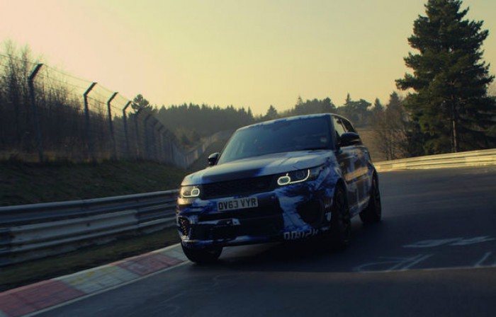 Recordul pentru cel mai rapid SUV pe Nurburgring a fost stabilit cu o maşină de serie, condusă de un pilot de teste.