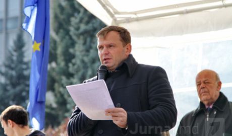 Лидер партии Андрей Нэстасе.