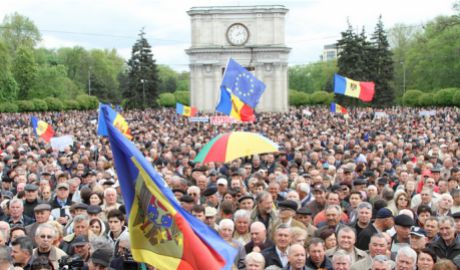 Andrei Nastase nu a călcat pragul televiziunii nici măcar la o emisiune cu tematica specialităţii sale de apărător al Drepturilor Omului.
