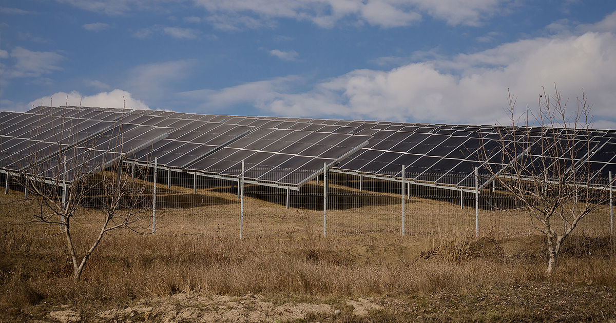 Parcul fotovoltaic din Fălești, de patru milioane de lei, nu poate să-și înceapă activitatea.
