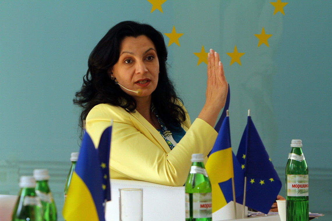 Вице-премьер Украины анонсировала скорые поставки летального оружия из США.