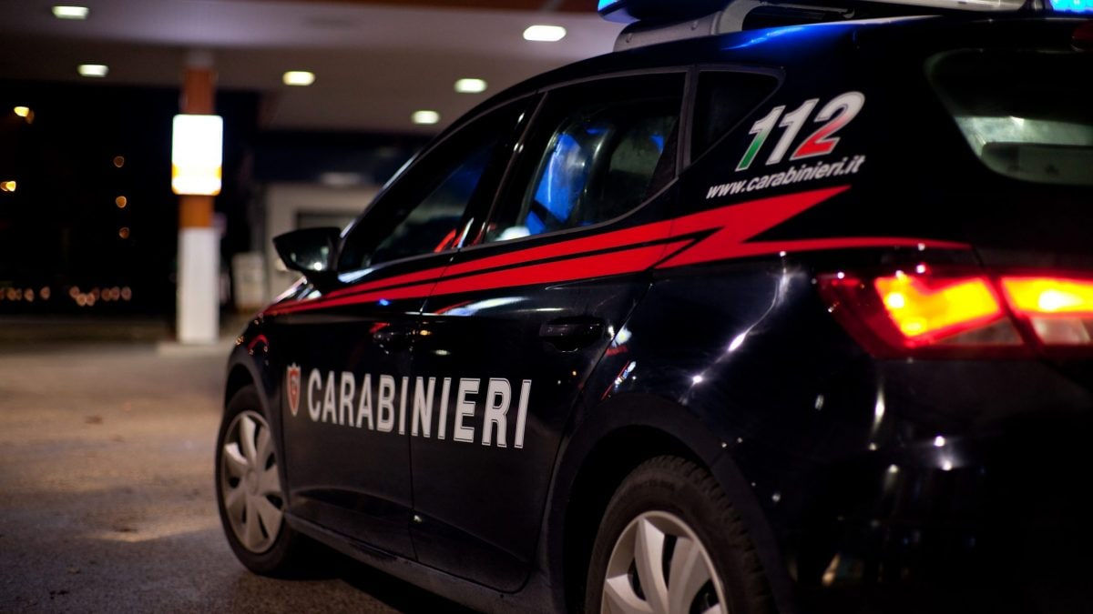 Un moldovean a încercat să-și ardă de vie concubina în Italia.
