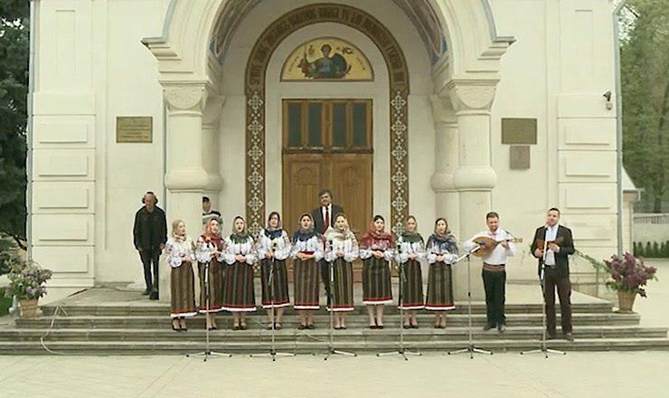 Фестиваль собрал более десяти фольклорных коллективов.