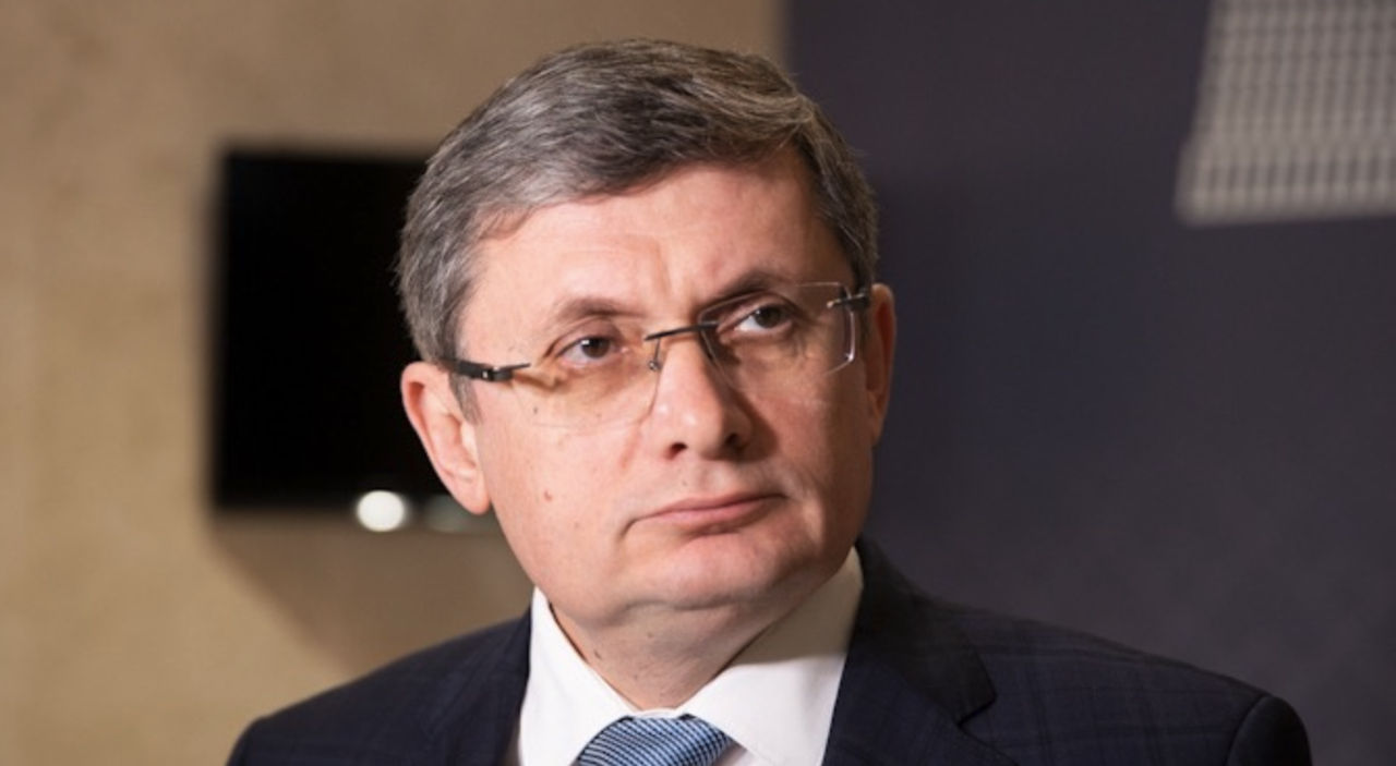 Grosu respinge zvonurile privind o posibilă demisie a Guvernului.