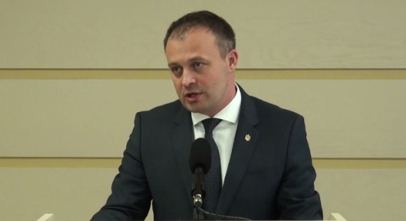 Președintele Parlamentului Andrian Candu spune că este profund dezamăgit de modul în care este administrat orașul Chișinăul.