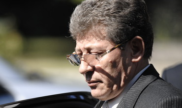 Согласно документу, из состава Постоянного бюро парламента был исключен депутат ЛП Михай Гимпу. Фото: tvc21.md