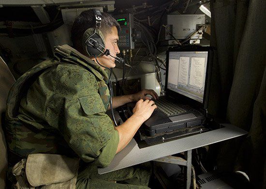 Военнослужащим необходимо было в кратчайшие сроки выявить и устранить неисправности и повреждения.