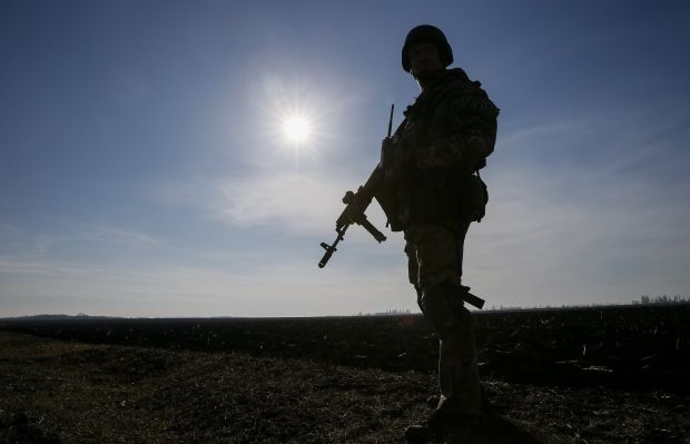 Заместитель Коломойского обвинил Киев в сокрытии правды о происходящем на Донбассе.