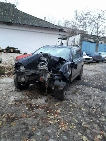 Patru tineri au ajuns la spital cu mai multe traumatisme. 