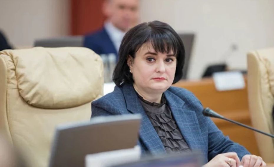 Думбрэвяну: Судьи КС будут получать и более высокие пенсии.