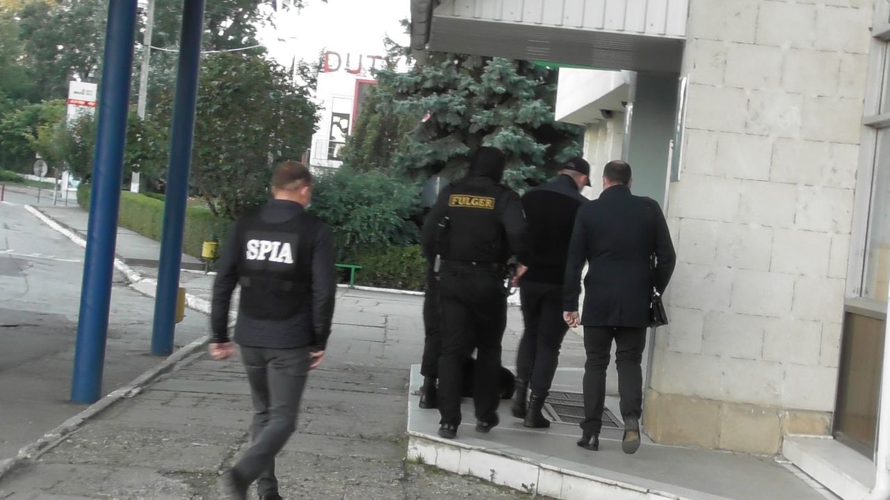 Обнародованы записи разговоров задержанных сотрудников Пограничной полиции.