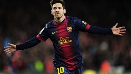 Lionel Messi a reuşit un hat-trick în Real – Barca, din etapa a 29-a (scor 4-3) şi a devenit cel mai bun marcator din istoria El Clasico.