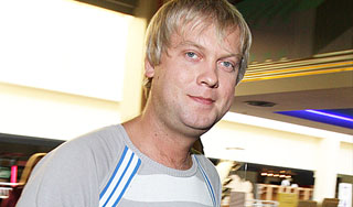 Известный артист Сергей Светлаков развелся.