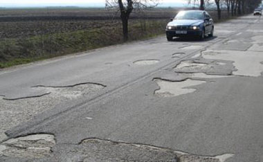 Problema a apărut din motiv că în Republica Moldova există doar un singur furnizor de asfalt rece.