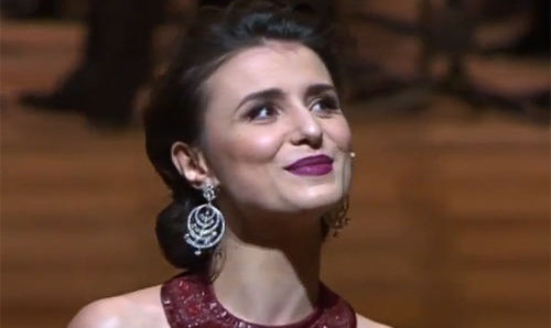 În aprilie 2013, Valentina Naforniţă va debuta şi pe scena “Concertgebouw” din Amsterdam.