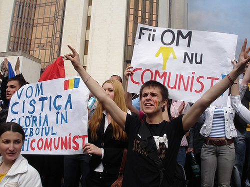 Генеральная прокуратура продолжает расследовать уголовные дела по событиям 7 апреля 2009 года. 