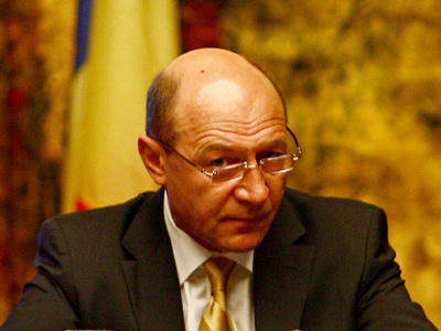 Totodată, el insistă în continuare ca obiectivul României să rămînă integrarea europeană a Republicii Moldova