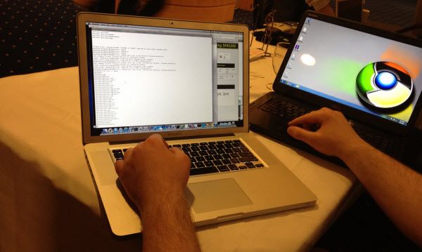 "Am dori să-i mulţumim lui Pinkie Pie pentru munca sa", a scris Evans pe The Chromium Blog.
