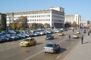 Poliţia rutieră avertizează că nu va fi nicio perioadă de graţie şi fiecare şofer care circulă fără lumini de întâlnire va fi amendat.