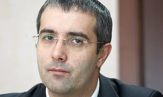 Deputatul neafiliat Sergiu Sârbu se întreabă pe blogul său personal dacă Nicolae Timofti va numi sau nu un alt prim-ministru interimar.