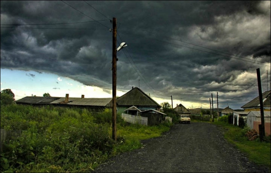 Potrivit Siberian Times, seismul s-a resimţit pe o rază foarte mare, având epicentrul la 21 de kilometri de oraşul Belovo din regiunea Kemerovo.