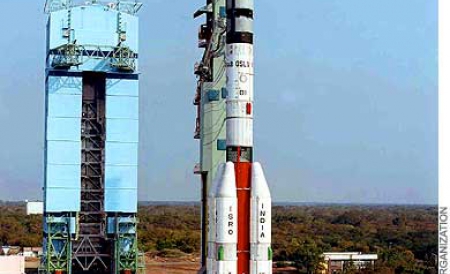 O performanţă notabilă a fost realizată în 2009, atunci când satelitul indian Chandrayaan-1 a descoperit apă pe suprafaţa Lunii.