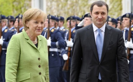 Angela Merkel va ţine un discurs public în incinta Palatului Republicii