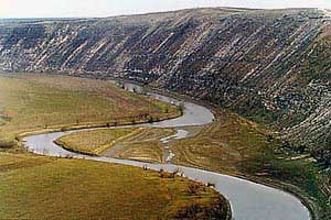 Din numărul total de turişti şi excursionişti străini sosiţi în Republica Moldova, ponderea cea mai mare le-a revenit cetăţenilor din Federaţia Rusă 