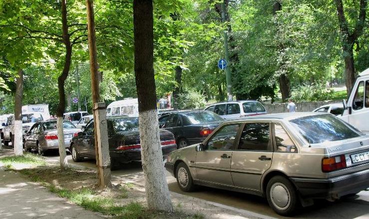 Сегодня вечером движение транспорта в столичном секторе Ботаника перекроют. 